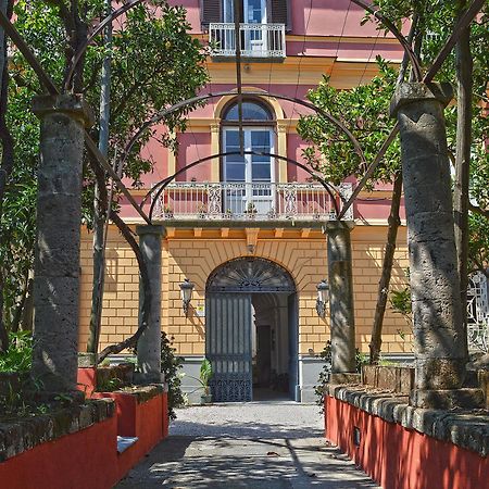 The Secret Garden Relais Hotell Piano di Sorrento Exteriör bild